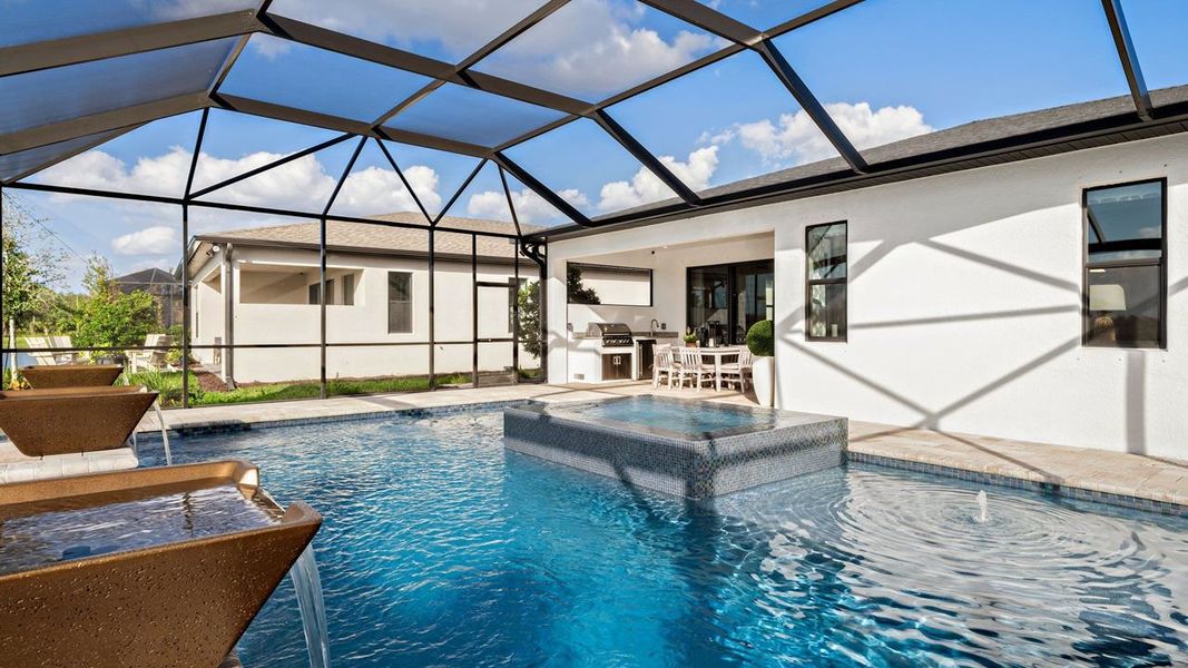 Pool & Spa