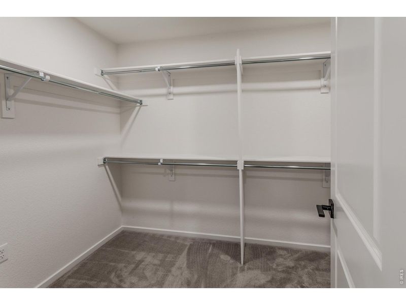 Spacious, unfurnished interior of a new home in , Fort Collins (Image 30).