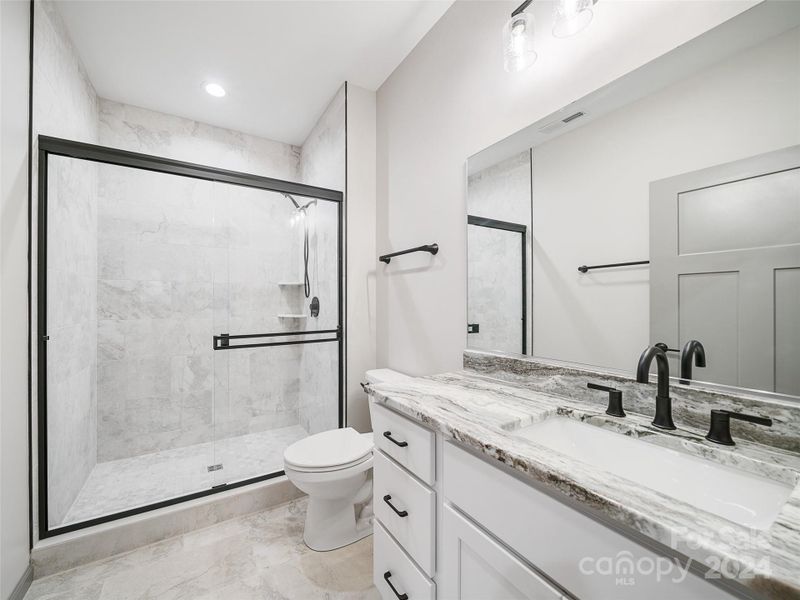 Private full bath off the main Primary #1 Private full bath off the main Primary #1