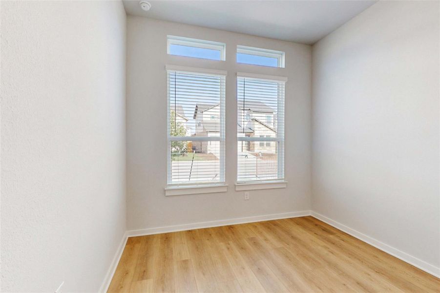 Spacious, unfurnished interior of a new home in Estancia West, Manchaca (Image 19). Spacious, unfurnished interior of a new home in Estancia West, Manchaca (Image 19).
