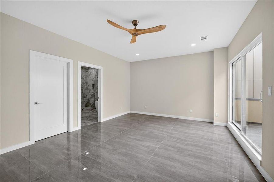 Spacious, unfurnished interior of a new home in , Irving (Image 23). Spacious, unfurnished interior of a new home in , Irving (Image 23).