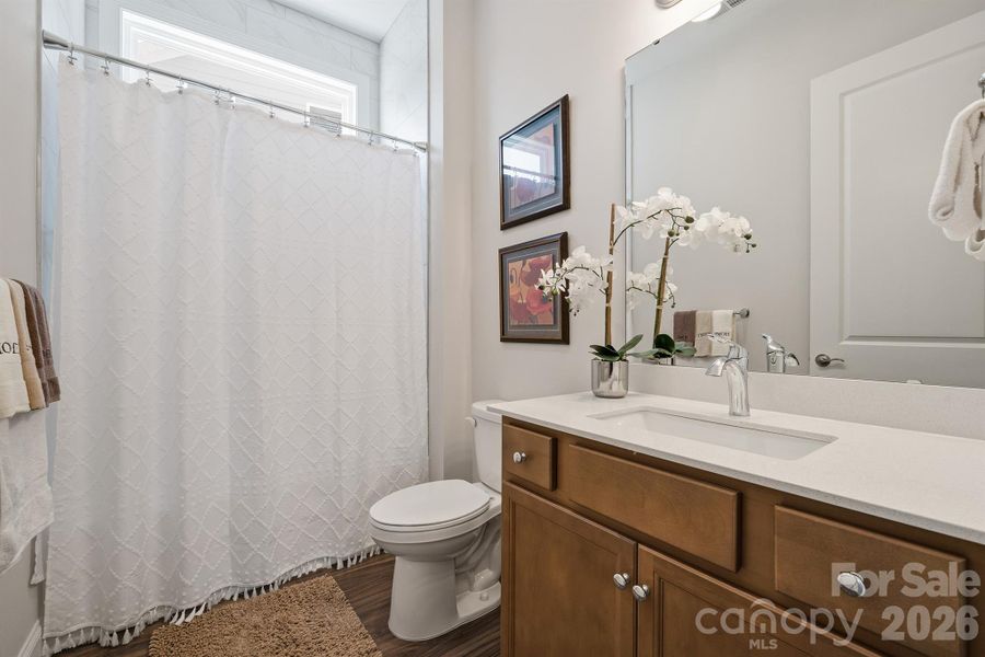 Full Guest Bathroom