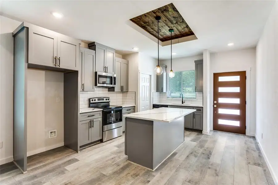 Furnished interior view inside a new home in , Fort Worth (Image 6).