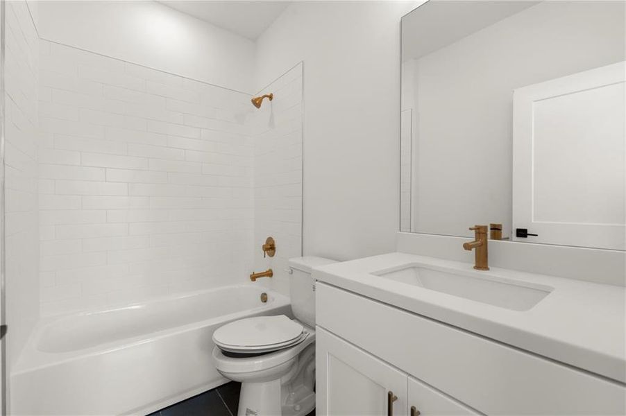 Furnished interior view inside a new home in , Alpharetta (Image 5).