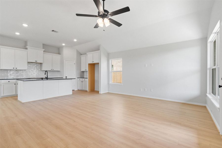 Spacious, unfurnished interior of a new home in Cypress Green, Hockley (Image 9). Spacious, unfurnished interior of a new home in Cypress Green, Hockley (Image 9).