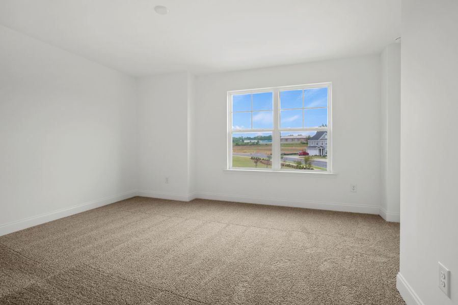 Spacious, unfurnished interior of a new home in Kinsdale, Lancaster (Image 19).
