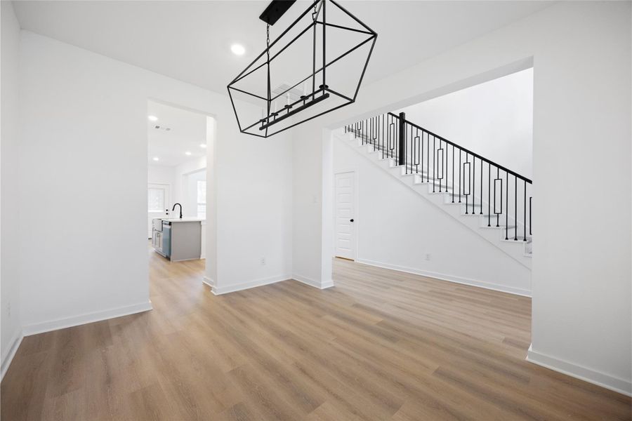 Spacious, unfurnished interior of a new home in Kendall Lakes, Alvin (Image 22).