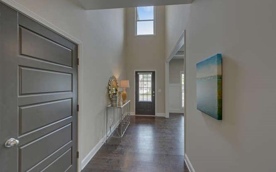 Spacious, unfurnished interior of a new home in , Jefferson (Image 31).