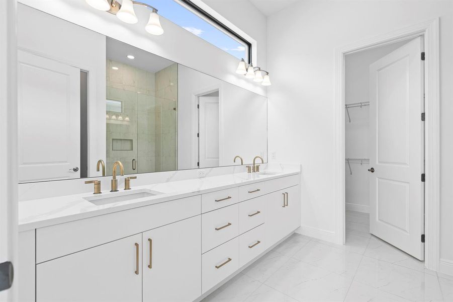 Owner's Bath Owner's Bath