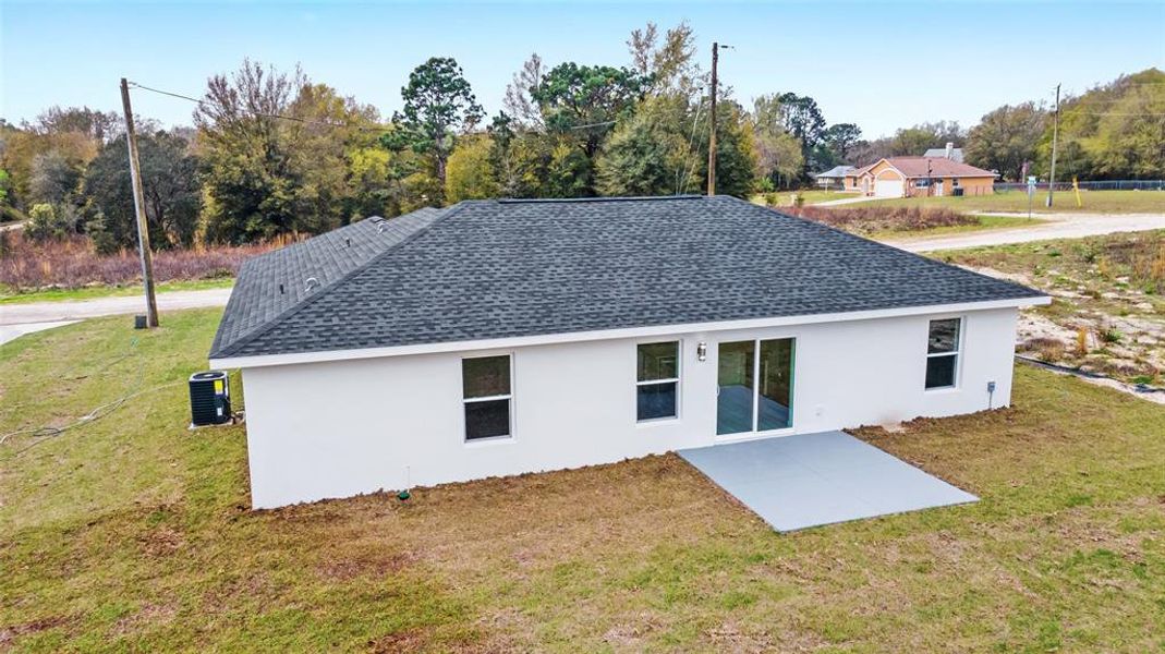 Exterior details and patio area of a home in , Ocala (Image 20).
