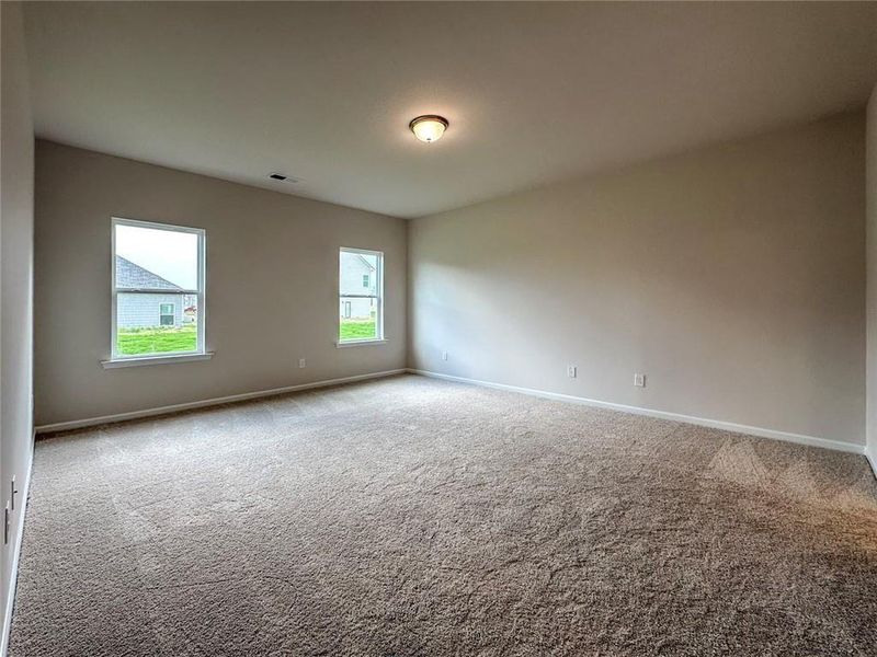 Spacious, unfurnished interior of a new home in Glen at Cave Springs, Douglasville (Image 17).