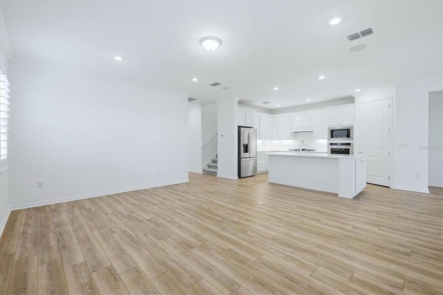 Spacious, unfurnished interior of a new home in , Parrish (Image 34).