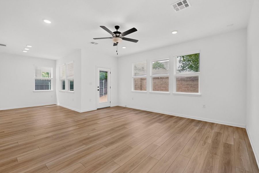 Spacious, unfurnished interior of a new home in , Pflugerville (Image 20).