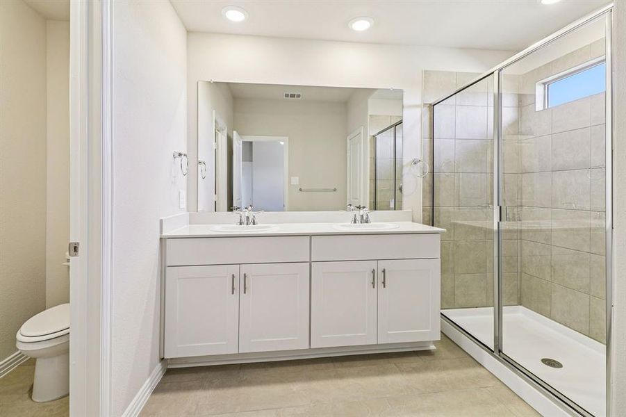 Furnished interior view inside a new home in Lakehaven - Signature Series, Farmersville (Image 13). Furnished interior view inside a new home in Lakehaven - Signature Series, Farmersville (Image 13).