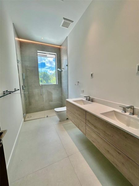 Furnished interior view inside a new home in , Miami (Image 5).