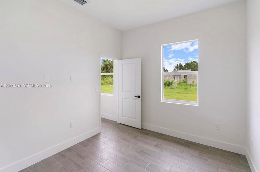 Spacious, unfurnished interior of a new home in , Lehigh Acres (Image 20).