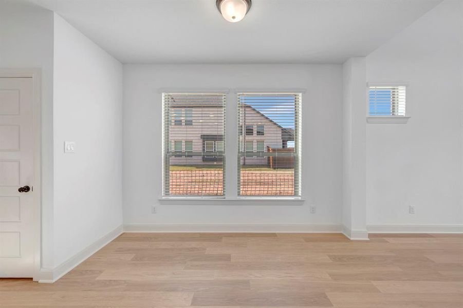 Spacious, unfurnished interior of a new home in Creekshaw – Gardens, Royse City (Image 29).