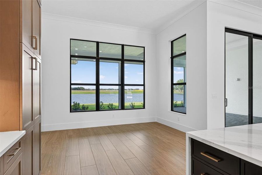 Spacious, unfurnished interior of a new home in , Sarasota (Image 56).