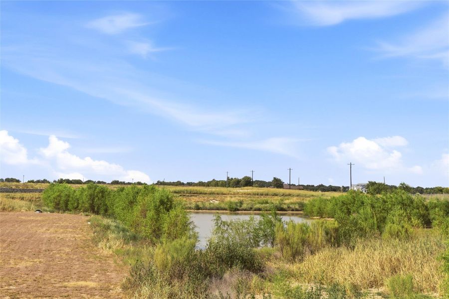 Natural landscape and outdoor views near Hunters Glen in Jarrell (Image 27).