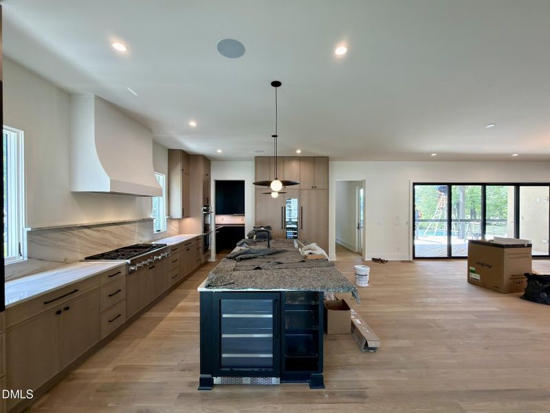 C4F20D60-7119-4DE5-9F46-FD529CAD251C_1_1