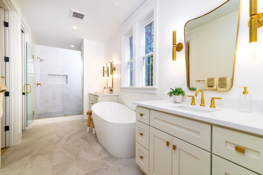 Furnished interior view inside a new home in , Hollywood (Image 14).