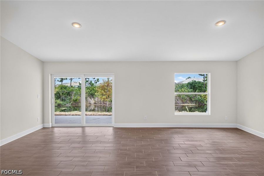 Spacious, unfurnished interior of a new home in Cape Coral, Cape Coral (Image 19). Spacious, unfurnished interior of a new home in Cape Coral, Cape Coral (Image 19).