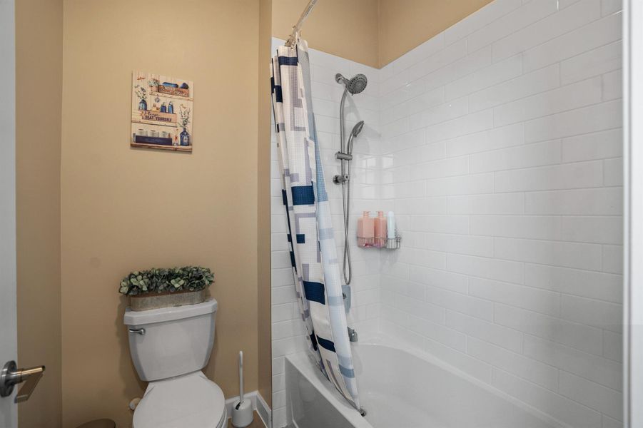 Furnished interior view inside a new home in , Loxahatchee (Image 30).