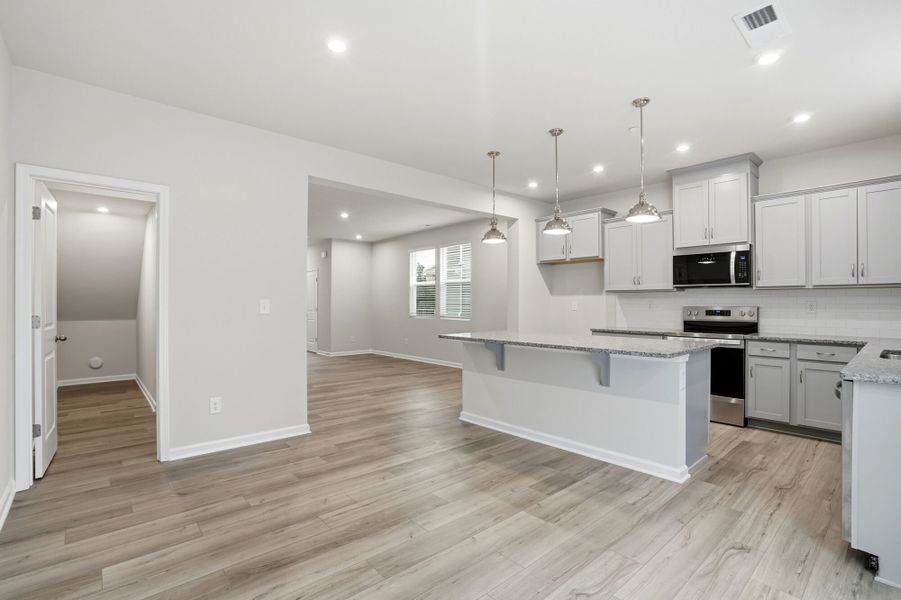 Spacious, unfurnished interior of a new home in Hedgecliff Townes, Kannapolis (Image 14). Spacious, unfurnished interior of a new home in Hedgecliff Townes, Kannapolis (Image 14).