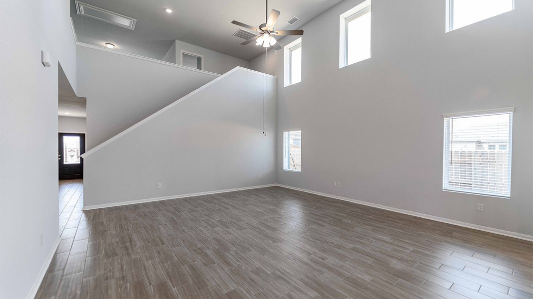 Spacious, unfurnished interior of a new home in Briarwood, Elgin (Image 21).