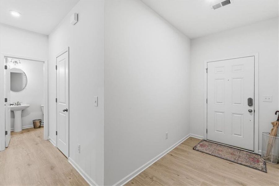 Spacious, unfurnished interior of a new home in Park View Reserve, Mableton (Image 23).