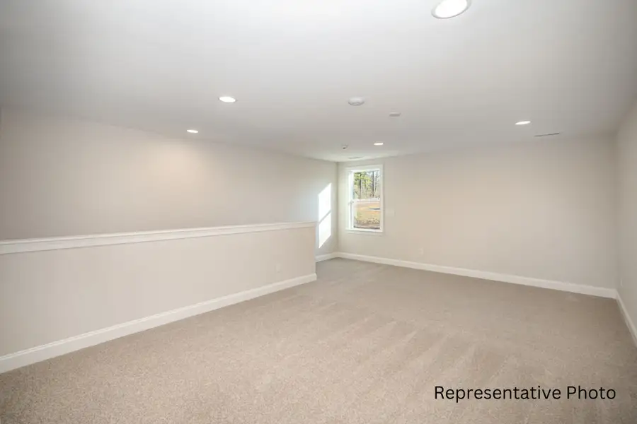 Spacious, unfurnished interior of a new home in Edmunds Farm, Clover (Image 22).