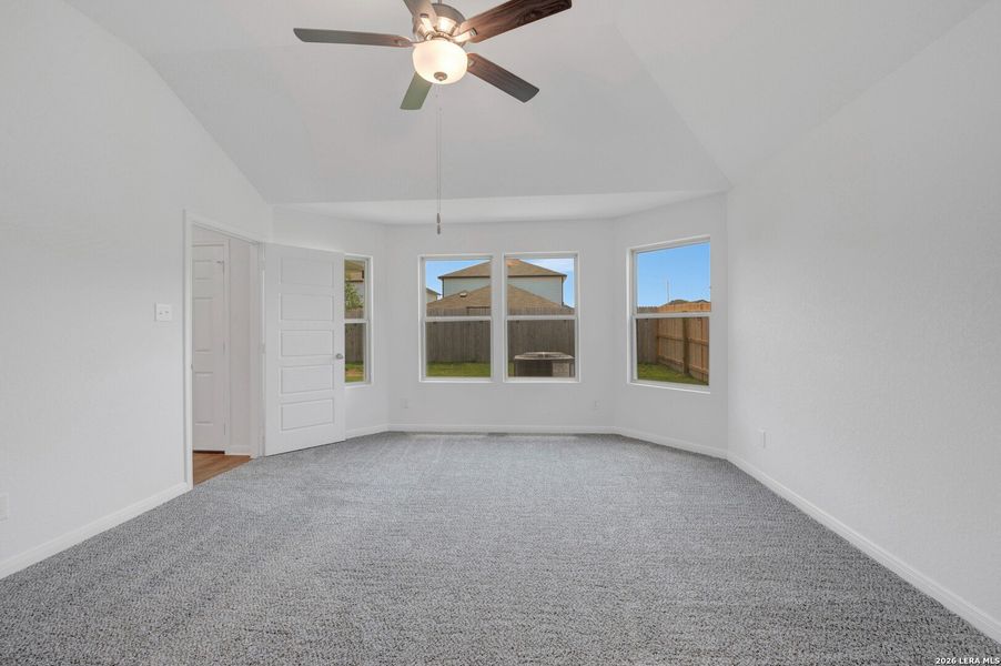 Spacious, unfurnished interior of a new home in Park Place, New Braunfels (Image 37).