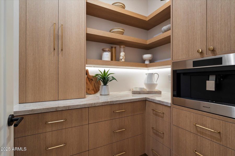 Bulter's Pantry Bulter's Pantry