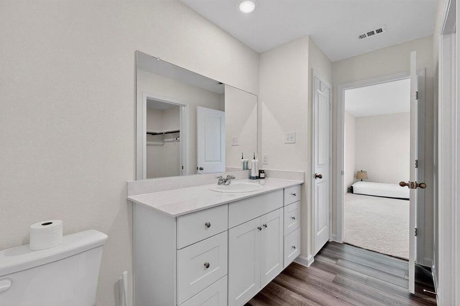 Furnished interior view inside a new home in Meadow Park, Melissa (Image 7). Furnished interior view inside a new home in Meadow Park, Melissa (Image 7).