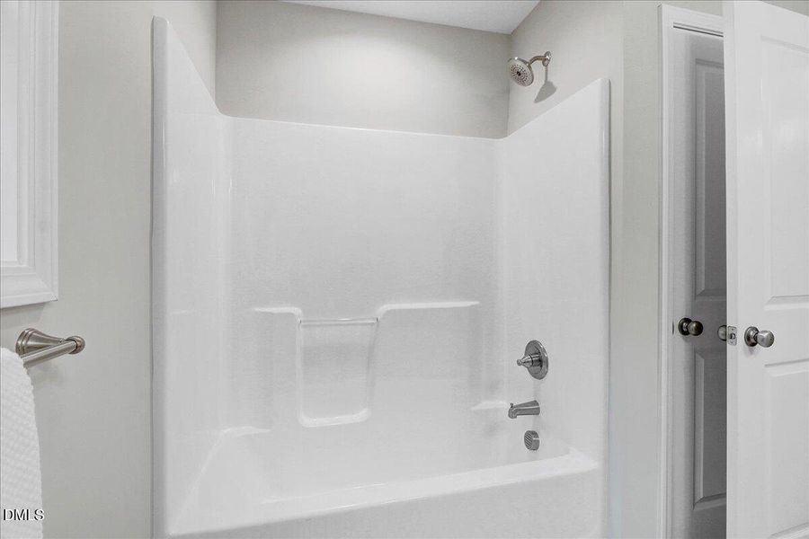 32-105 Baileys Pl-32