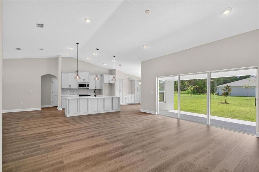 Spacious, unfurnished interior of a new home in , Palm Coast (Image 28).