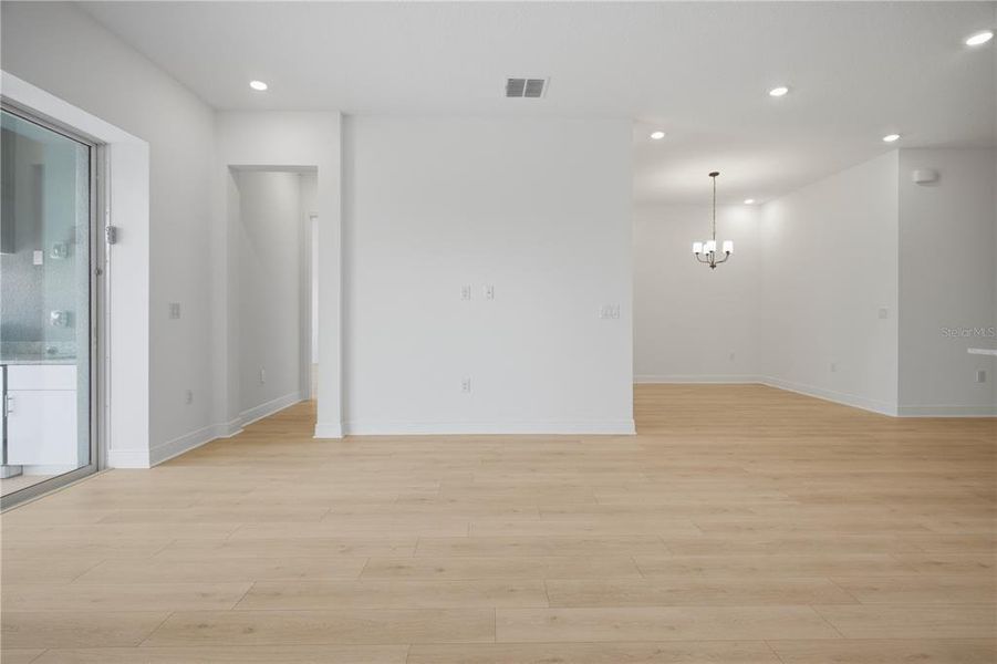 Spacious, unfurnished interior of a new home in Bella Collina, Montverde (Image 21).