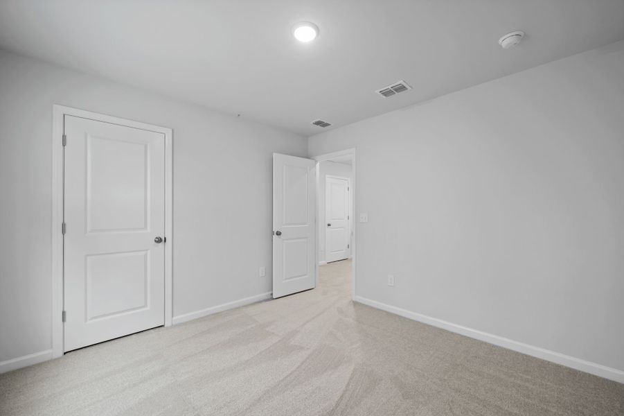 Spacious, unfurnished interior of a new home in Grand Arbor, Blythewood (Image 24).