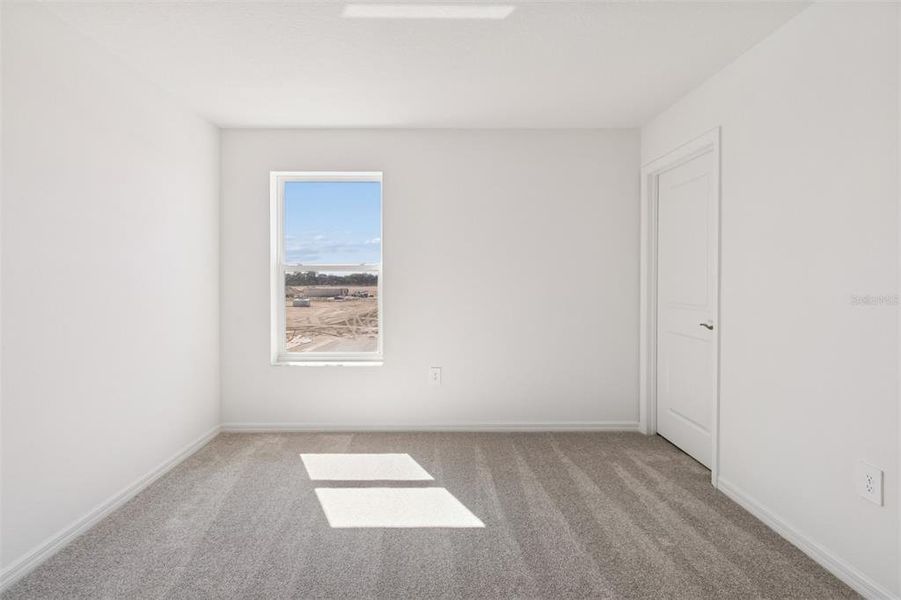 Spacious, unfurnished interior of a new home in Southpointe, Palmetto (Image 31).