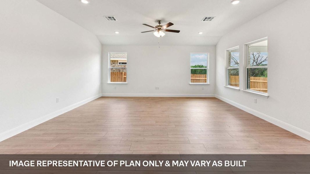 Representative unfurnished interior of a home built from the The Grayson by D.R. Horton in Riverview, Georgetown (Image 17).
