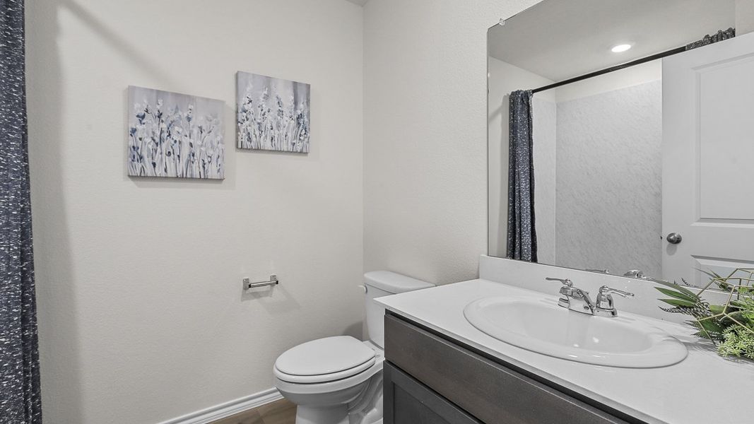 Furnished interior view inside a new home in Bluff Springs, Ferris (Image 12).