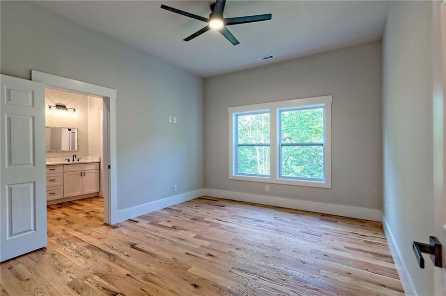 Spacious, unfurnished interior of a new home in , Clayton (Image 84).