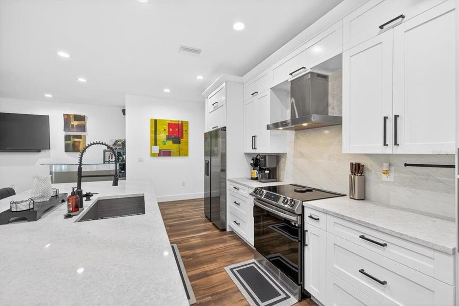 Furnished interior view inside a new home in , Tampa (Image 46).