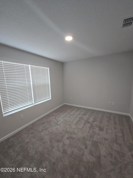 Spacious, unfurnished interior of a new home in , Jacksonville (Image 10).