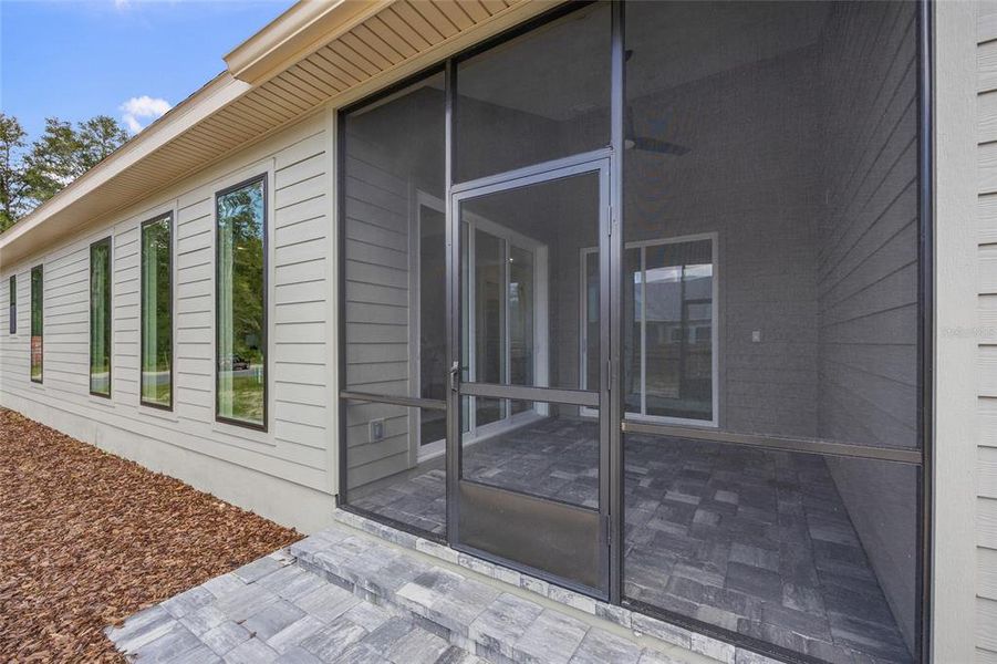 Exterior details and patio area of a home in , Newberry (Image 3).
