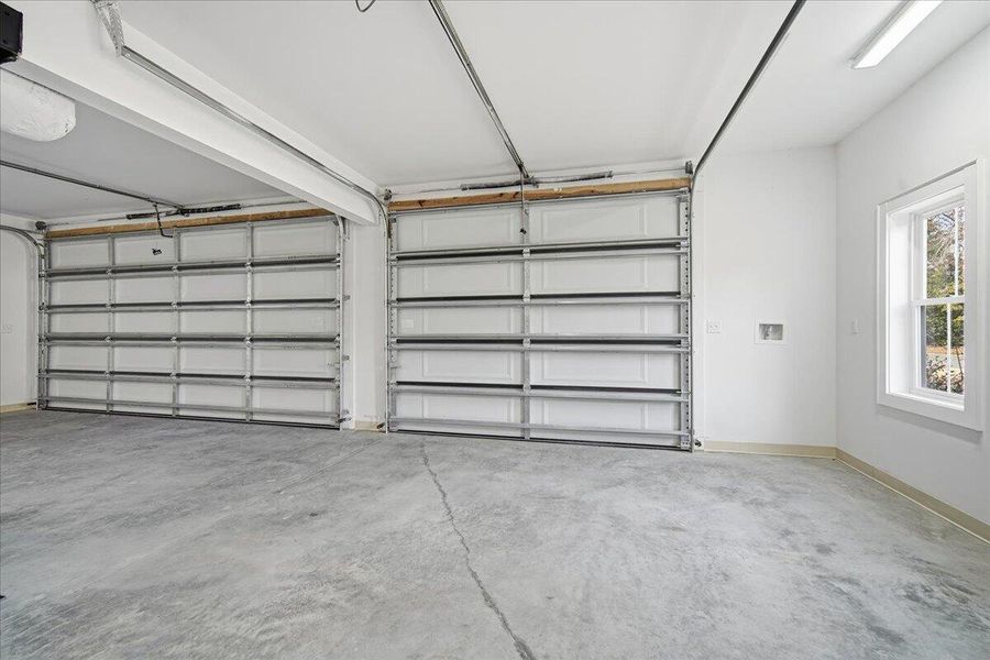 Spacious, unfurnished interior of a new home in , North Charleston (Image 59).