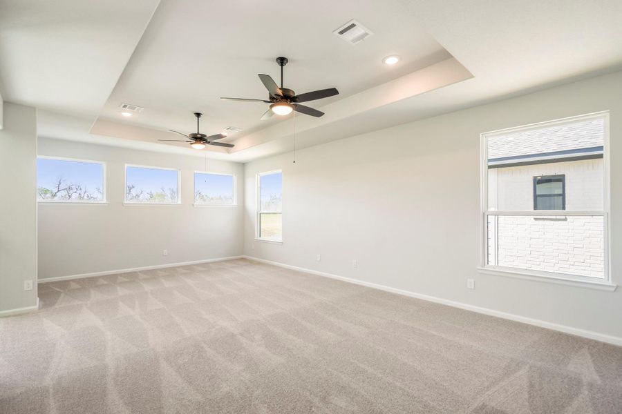 Spacious, unfurnished interior of a new home in Sienna 70' Lots, Missouri City (Image 46). Spacious, unfurnished interior of a new home in Sienna 70' Lots, Missouri City (Image 46).