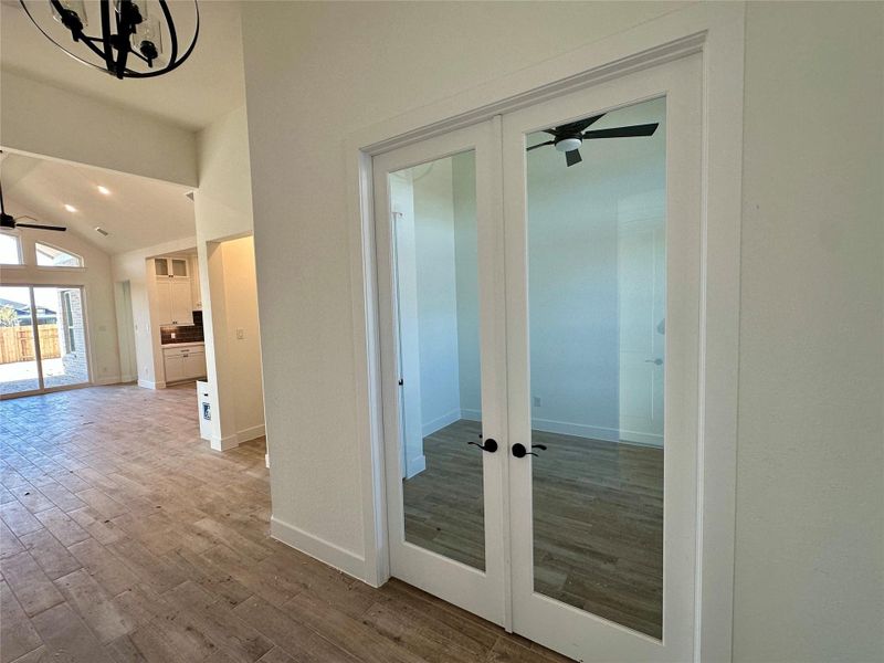 Spacious, unfurnished interior of a new home in Briarley, Montgomery (Image 19).