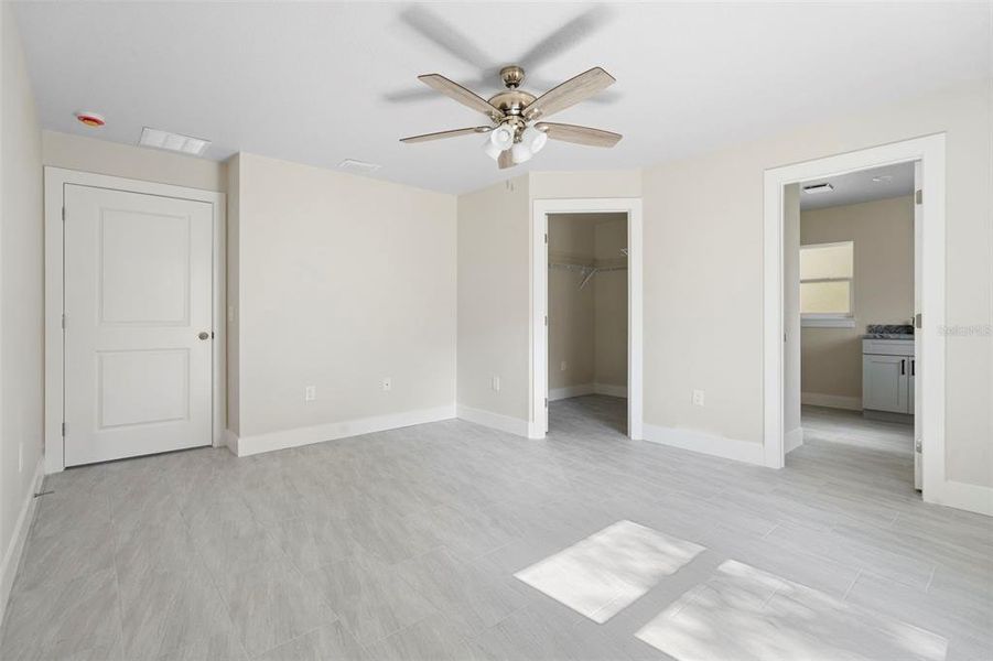 Spacious, unfurnished interior of a new home in , Deland (Image 24). Spacious, unfurnished interior of a new home in , Deland (Image 24).