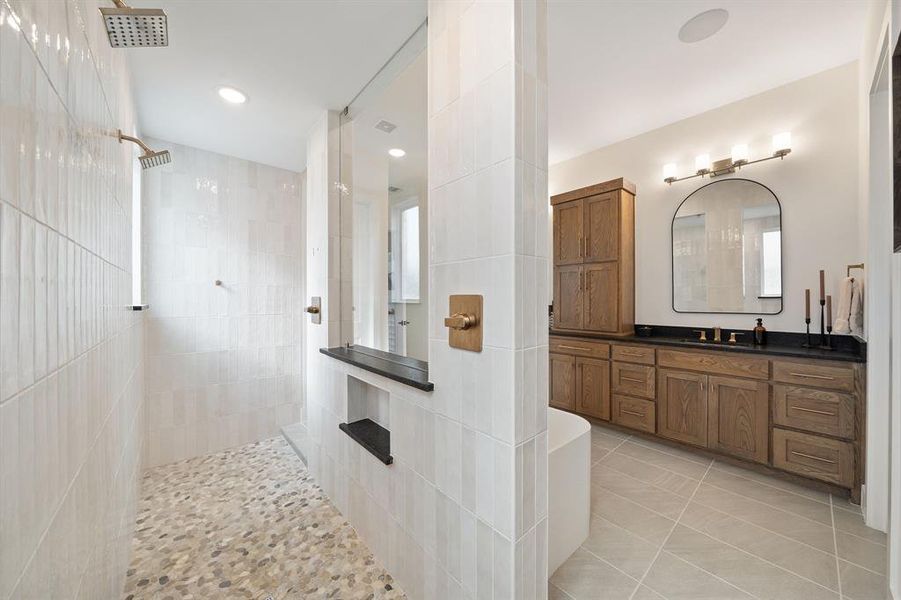 Furnished interior view inside a new home in Painted Tree 60' Series, McKinney (Image 33).